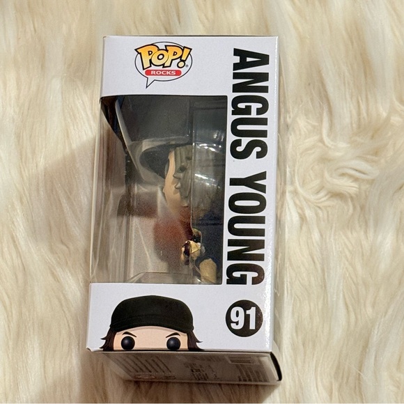 Funko Pop Rocks AC/DC Angus Young - Picture 2 of 5
